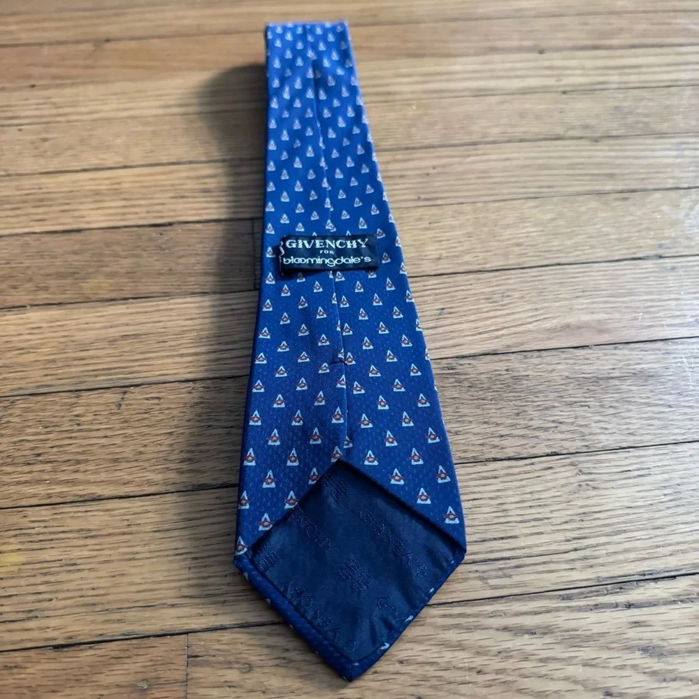 Givenchy Vintage Silk Tie luxury, office, preppy, formal